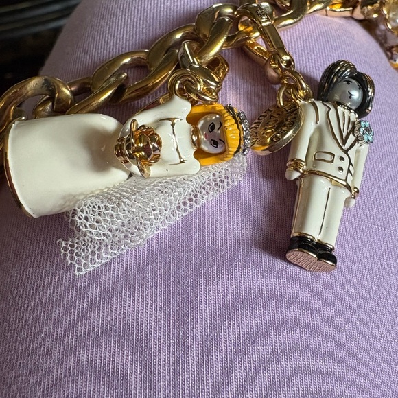 Rare Vintage 2011 Juicy Couture Wedding Charm Set (Bride and Groom) + box! - Picture 3 of 5